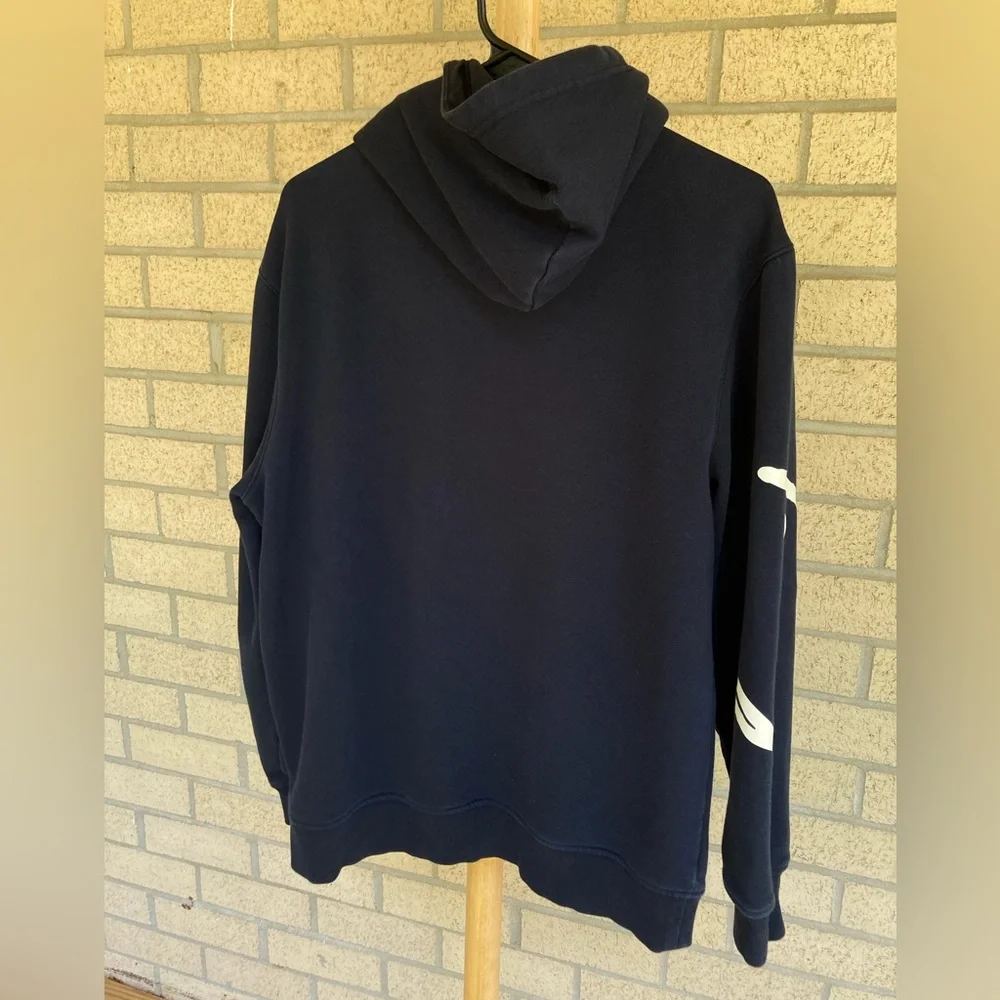 Tommy Hilfiger Soft Classic Navy Blue Hoodie White Red Cursive Logo Sleeve Decal